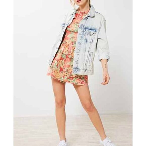 Kimchi Blue Rebecca Coral Floral Sleeveless High Neck Romper NWOT Sz S - Picture 2 of 13